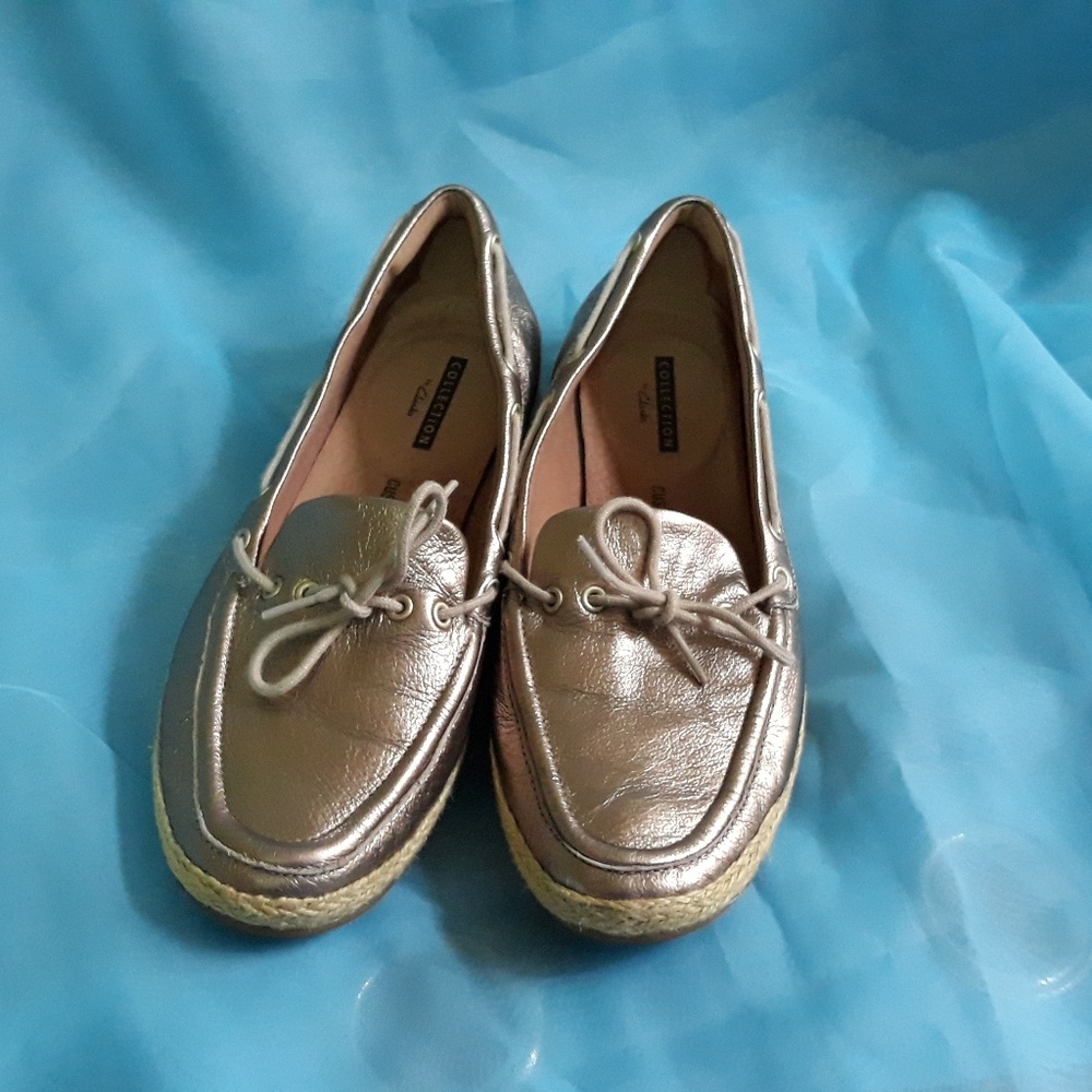 COPY - Clarks, Gold moccasins